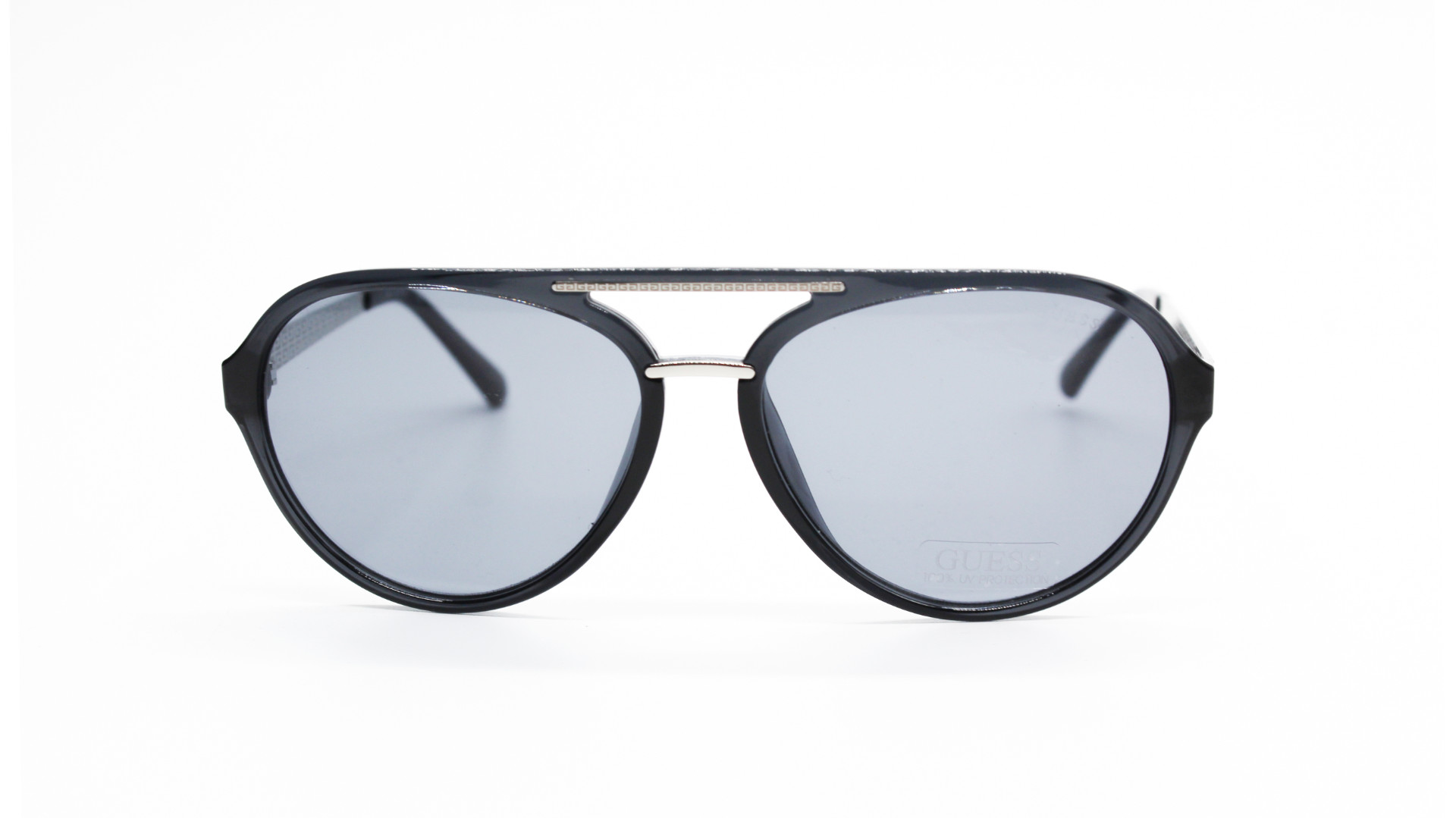 Солнцезащитные очки GUESS 	GU6956