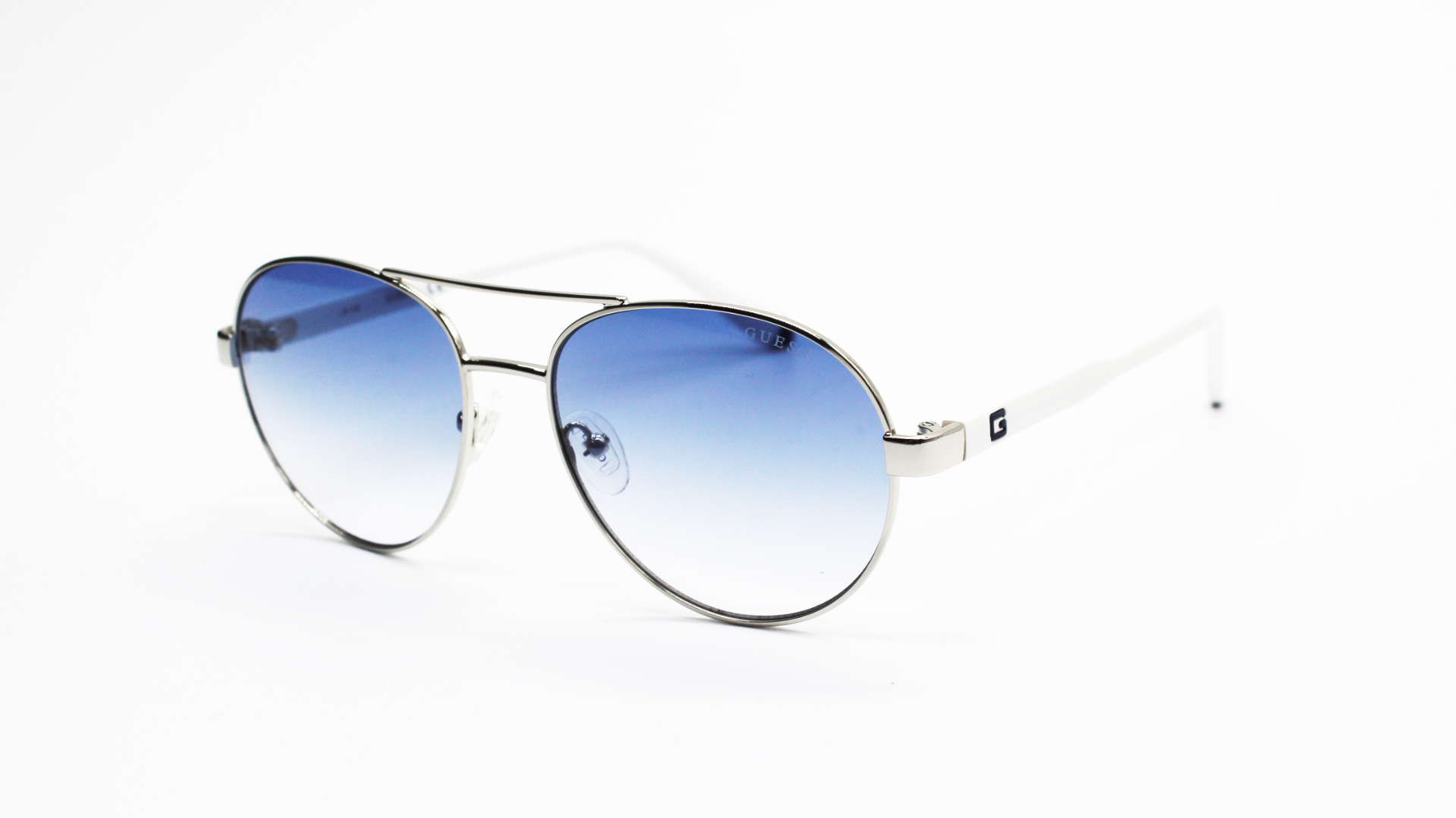 Солнцезащитные очки GUESS GU6951