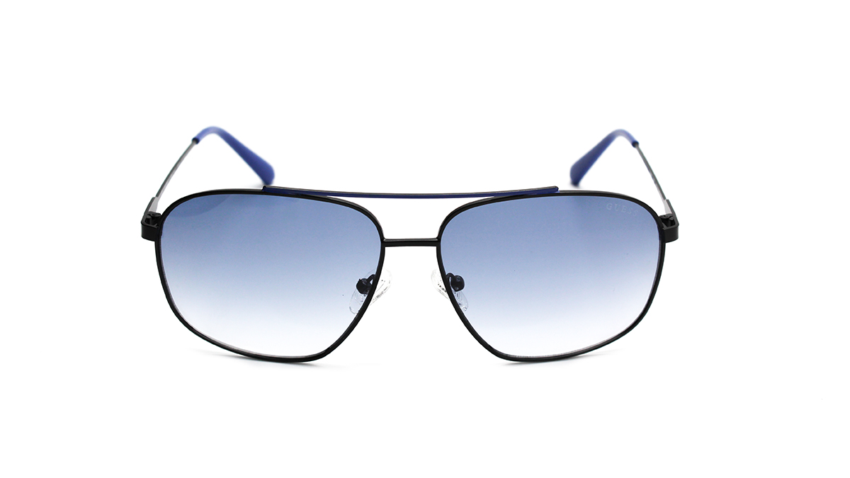 Солнцезащитные очки GUESS 	GU6973