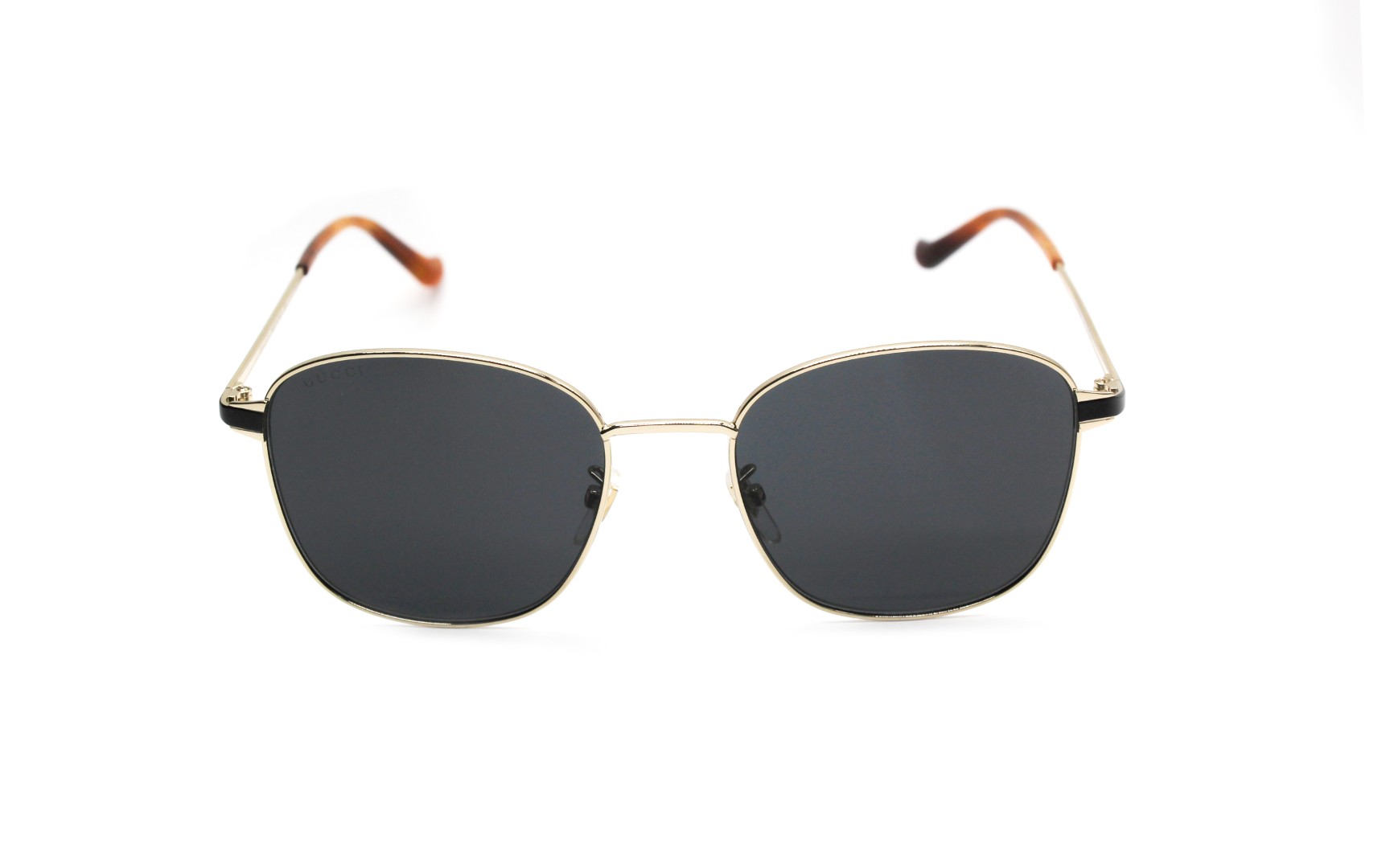 Солнцезащитные очки Gucci GG0575SK