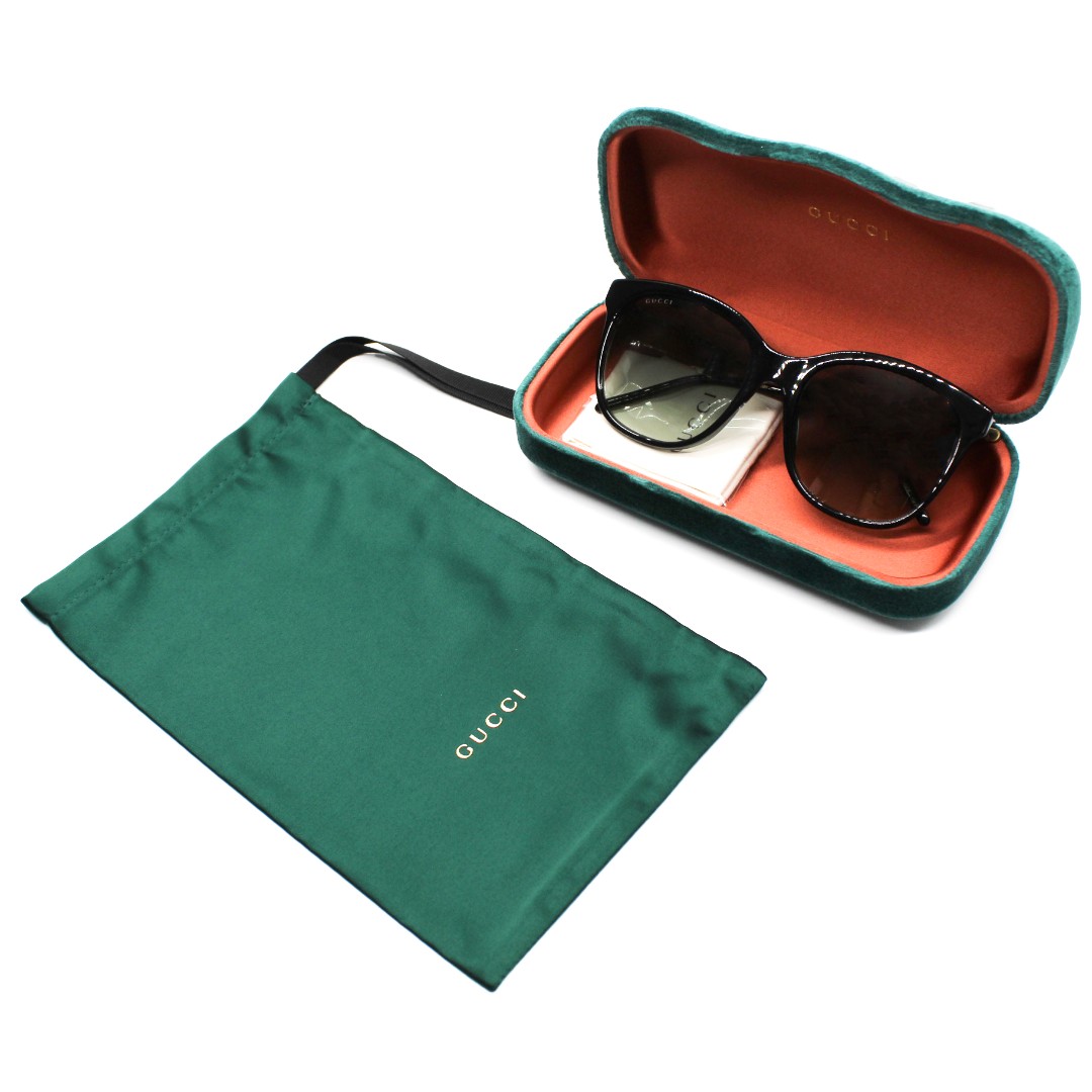 Солнцезащитные очки Gucci GG0654S